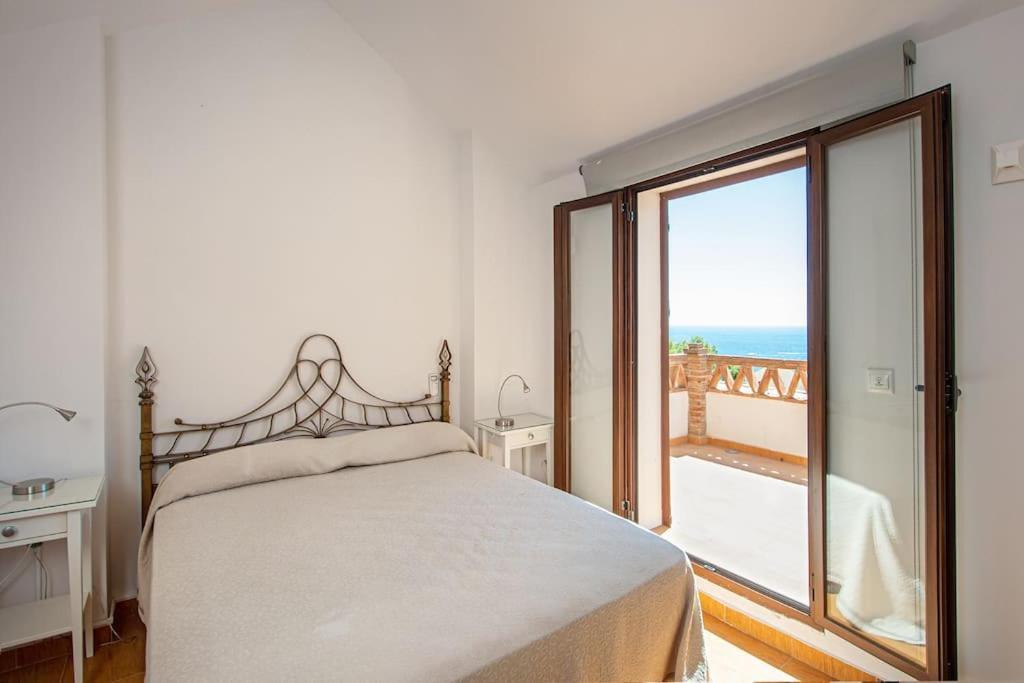 Sunny House With Great Sea Views, 3 Terraces, Private Heated Pool And Sauna La Herradura  Extérieur photo